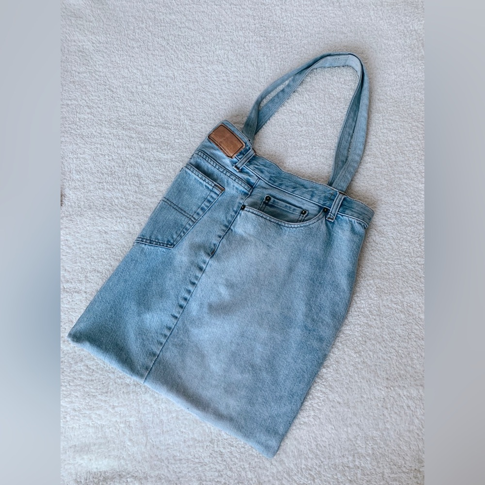 The CUTEST Handmade Jean Tote Bag!